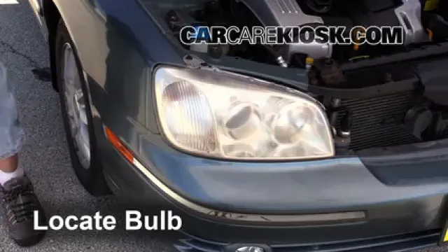 2004 Hyundai XG350 L 3.5L V6 Lights Turn Signal - Front (replace bulb)